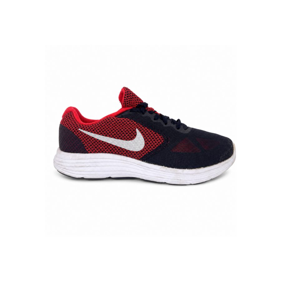Nike Revolution 